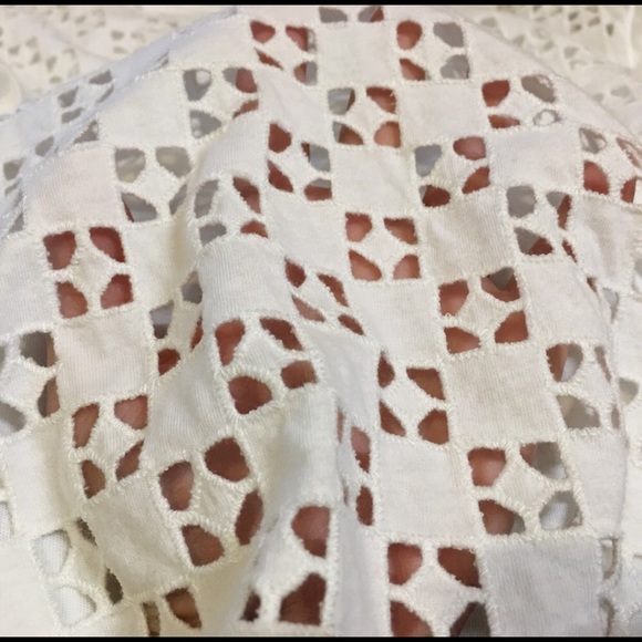 Gap Women’s Short Sleeves Top Size Small /White - Picture 5 of 5